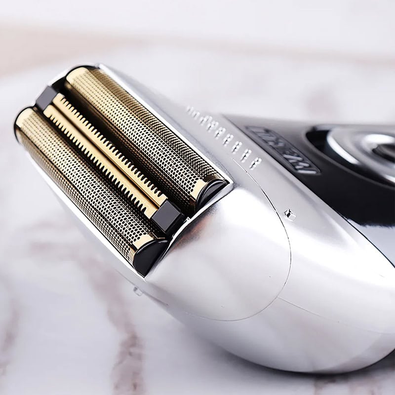 Wahl Launch Gold Foil Face & Head Shaver - Image 2